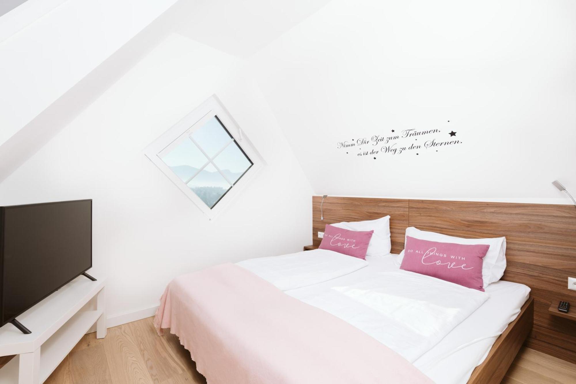 Haus Aussicht - Ferienwohnungen Velden Velden am Wörthersee Camera foto